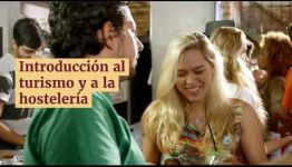 VÍDEO SOBRE EL TEMARIO Y LOS PUESTOS DE TRABAJO AL CONVERTIRTE EN CAMARERO DE RESTAURANTE BAR